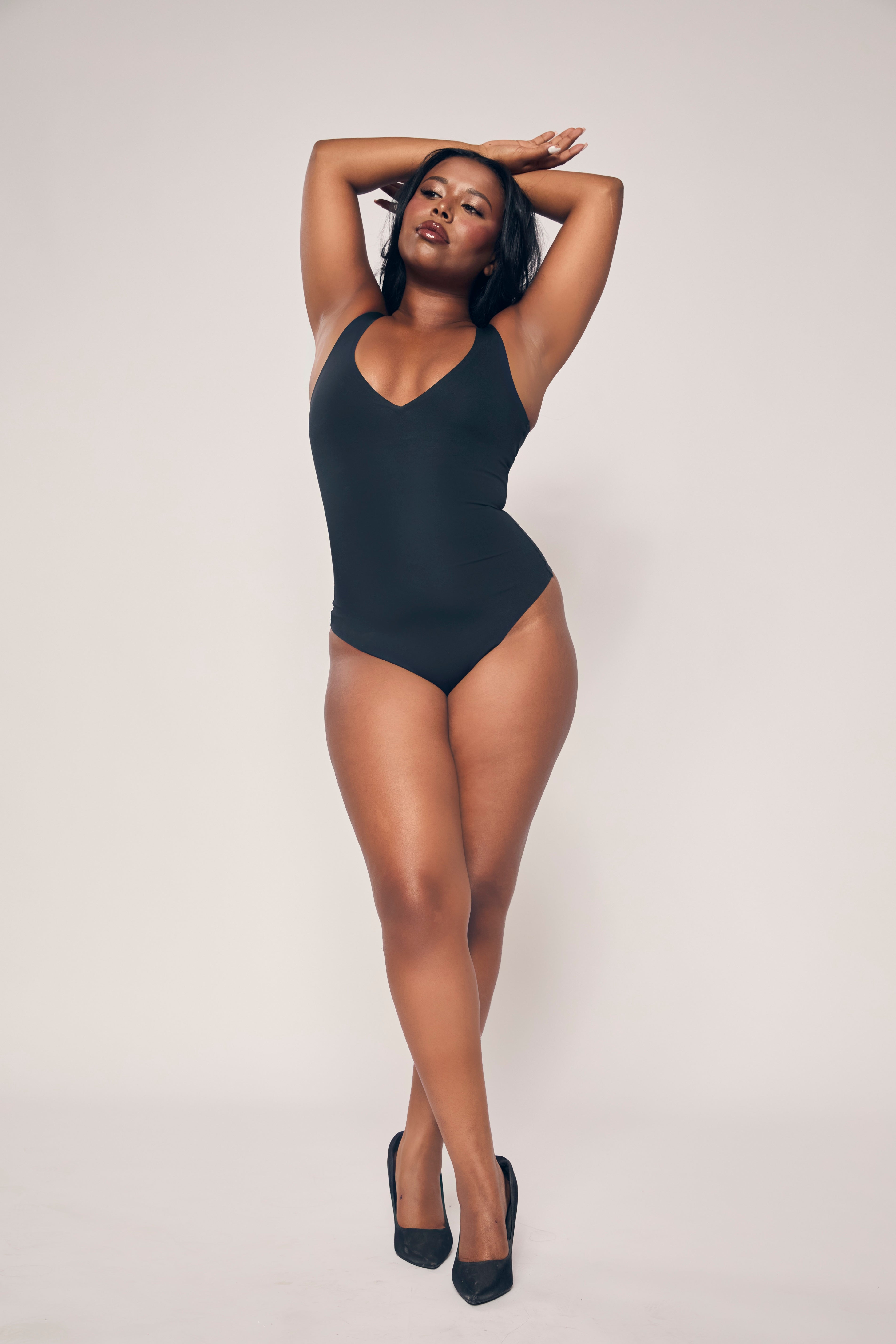 SEAMLESS V BODYSUIT